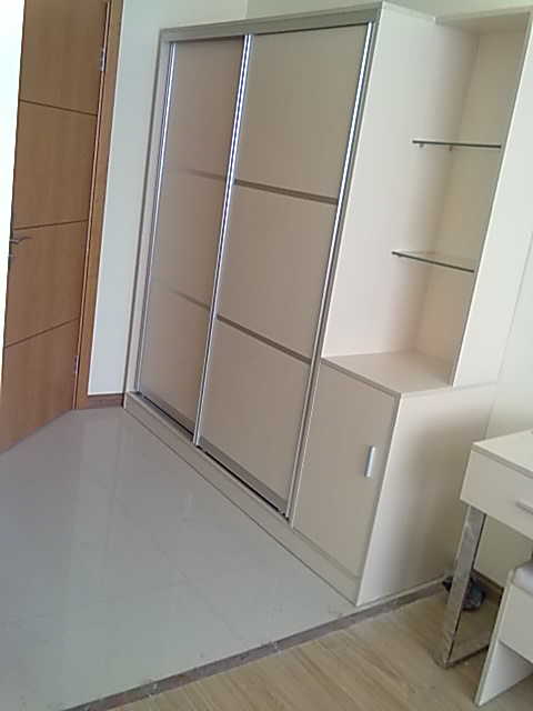 河南萬(wàn)眾集團(tuán)辦公家具工程案例展示