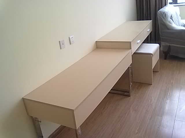 河南萬(wàn)眾集團(tuán)辦公家具工程案例展示