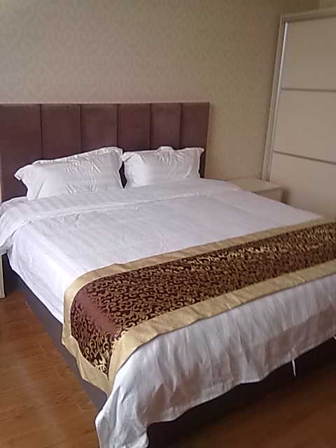 河南萬(wàn)眾集團(tuán)辦公家具工程案例展示