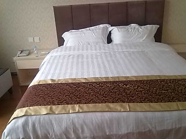 河南萬(wàn)眾集團(tuán)辦公家具工程案例展示