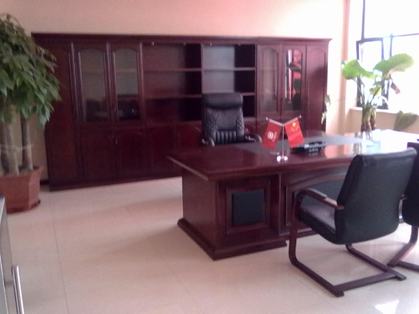 河南萬(wàn)眾集團(tuán)辦公家具工程案例展示